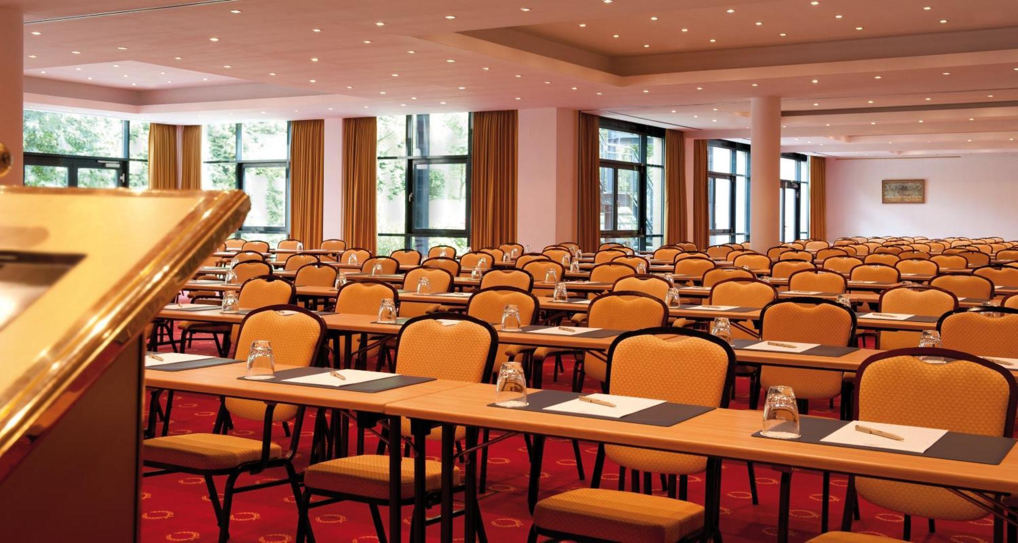 Victor'S Residenz-Hotel Erfurt Bagian luar foto