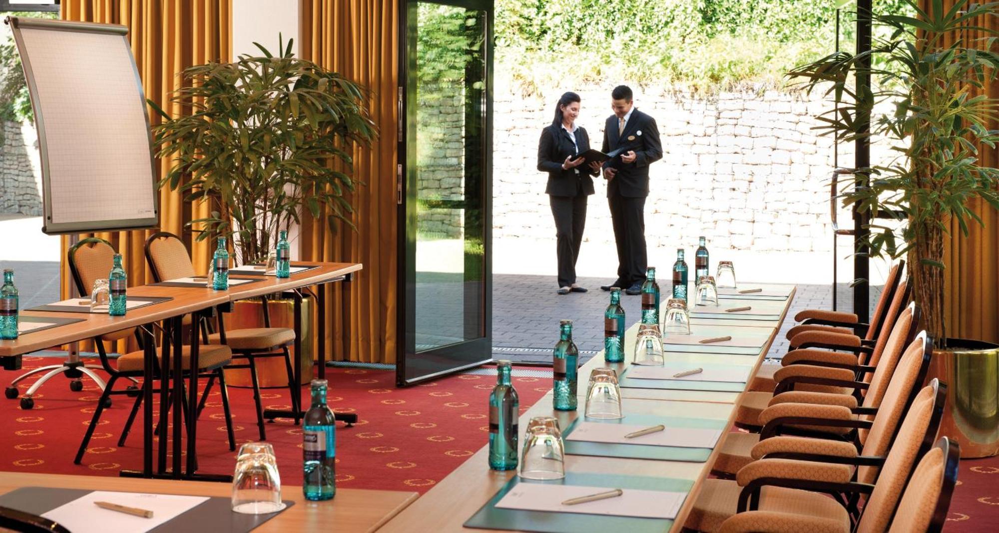 Victor'S Residenz-Hotel Erfurt Bagian luar foto