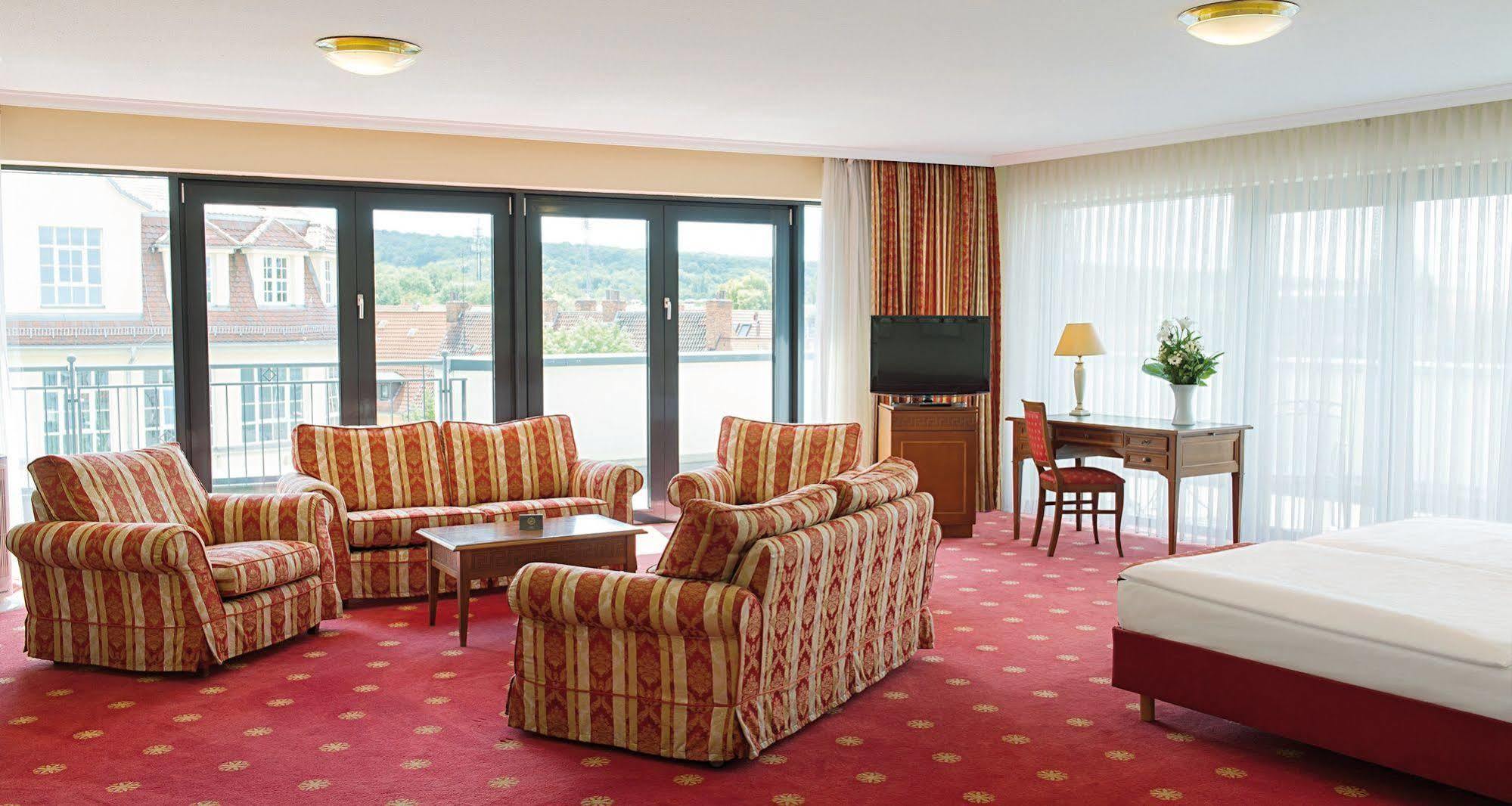 Victor'S Residenz-Hotel Erfurt Bagian luar foto