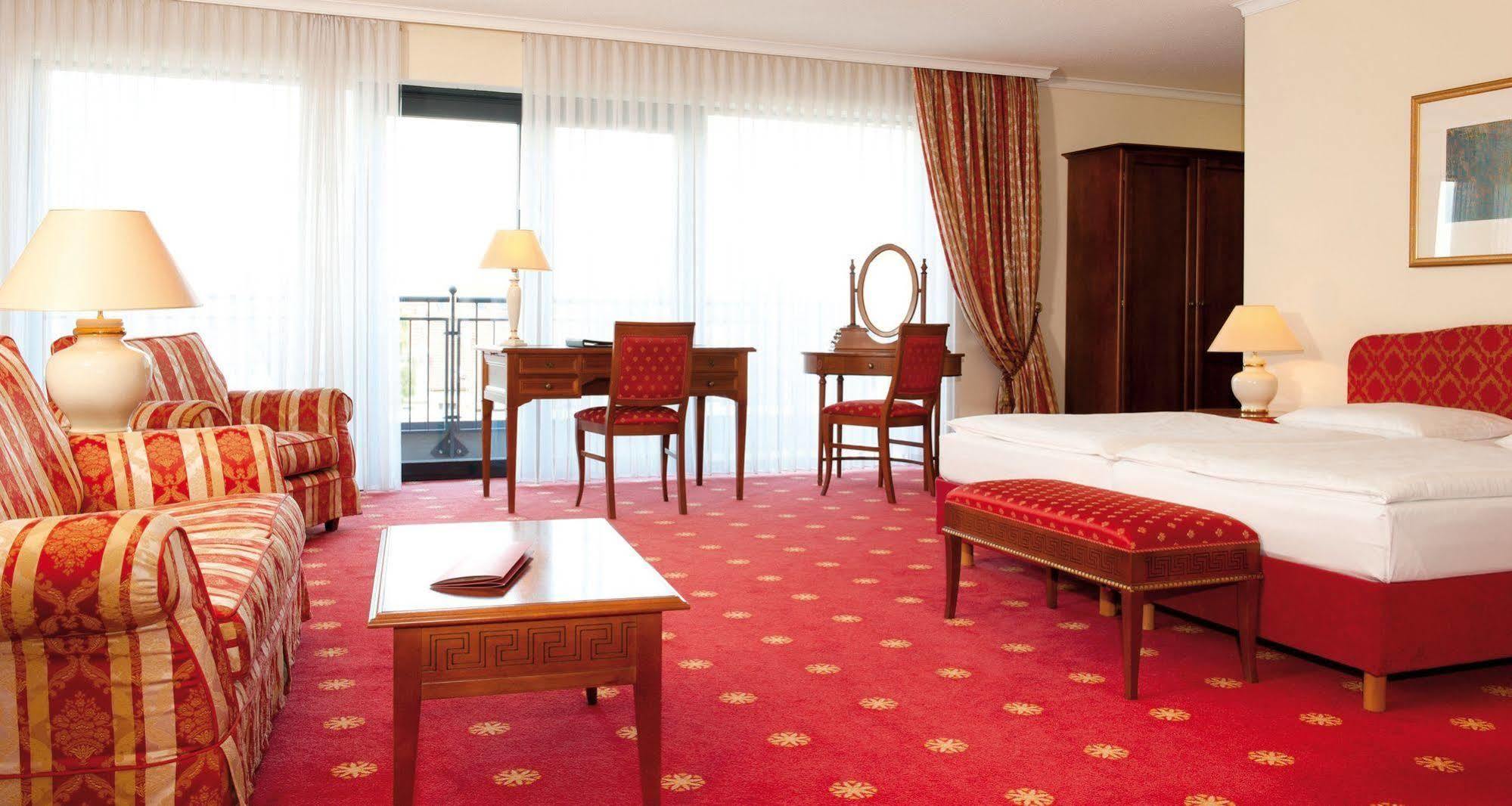 Victor'S Residenz-Hotel Erfurt Bagian luar foto
